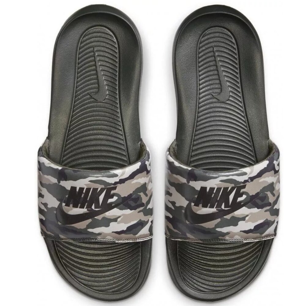Mens NEW Size 18 NIKE Victori Slides Camo Print Summer Shoes